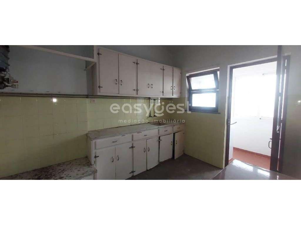 Apartamento T1 com terraço localizado na cidade de Beja - Grande imagem: 4/12