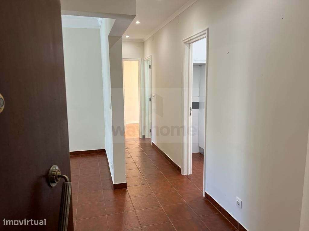 Apartamento T2 | Benfica | Arrendamento | Remodelado - Grande imagem: 2/17