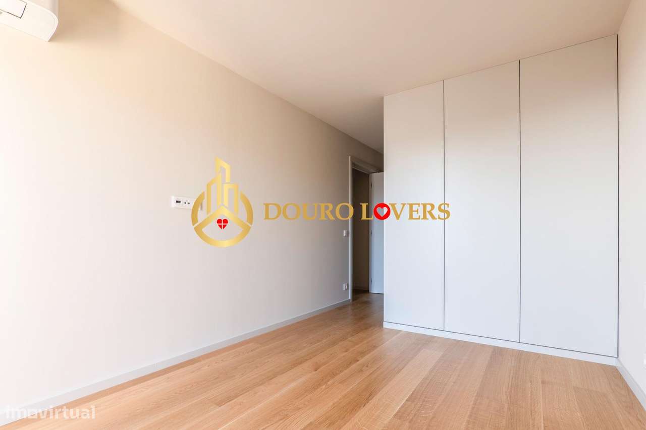 APARTAMENTO T4 | VARANDA | JARDINS D'ARRÁBIDA - Grande imagem: 5/21