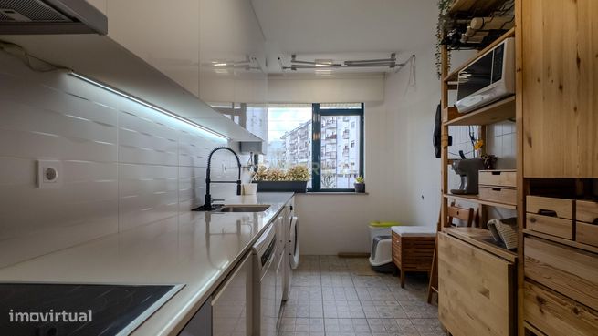Apartamento T2 | Renovado | Lugar de garagem | Senhora da Hora-7