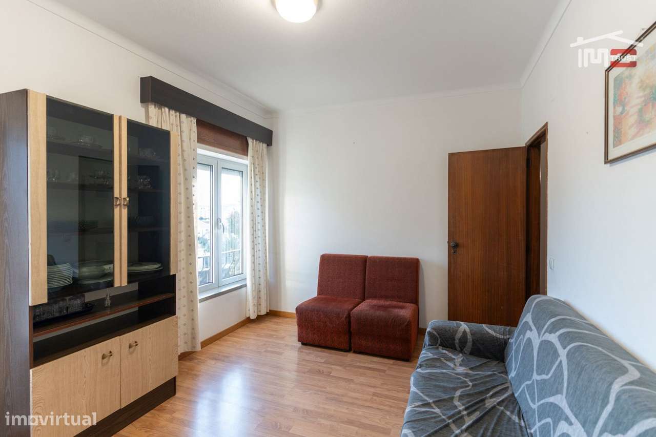 Apartamento T3 semi-mobiliado em Fátima - Grande imagem: 2/16