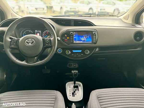 Toyota Yaris 1.5 VVT-i HSD Active - 9