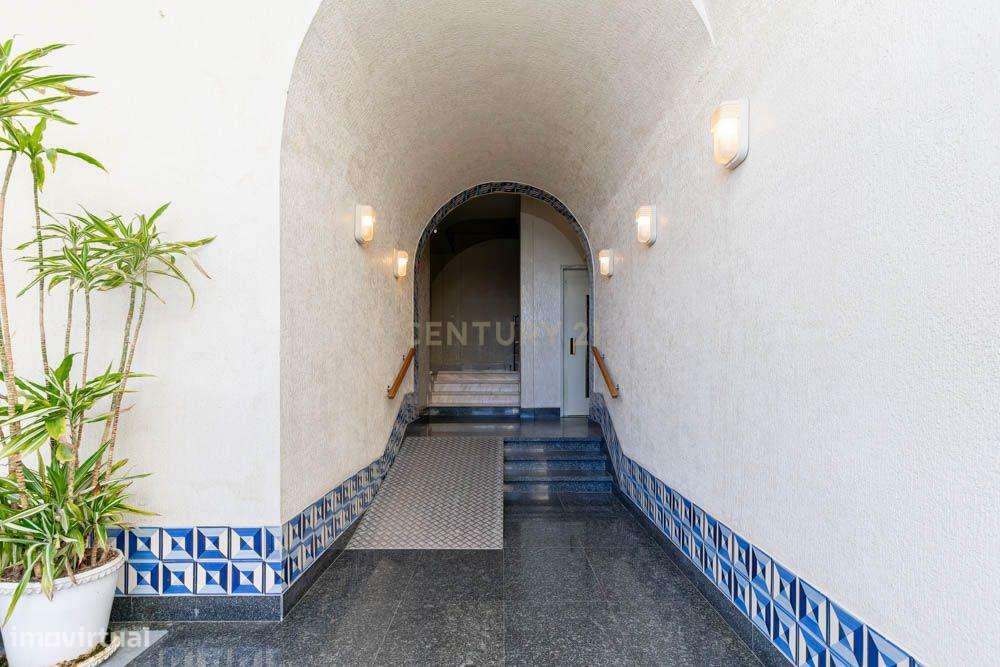 Apartamento T1 no Centro Histórico de Cascais com Vista Mar-26
