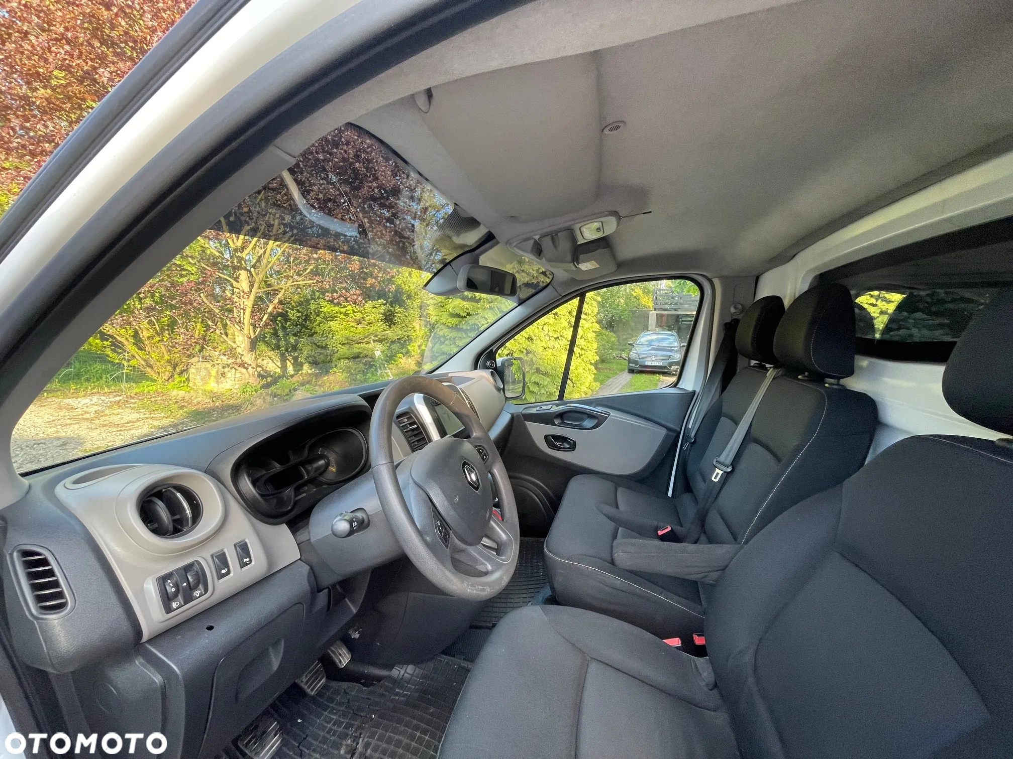 Renault Trafic - 10