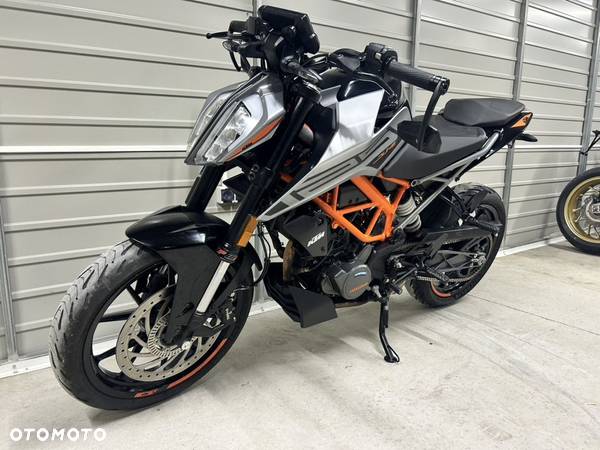 KTM Duke - 4