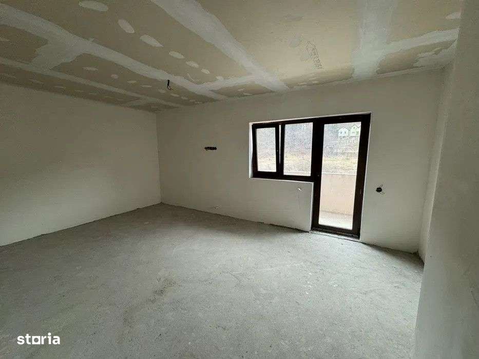 Duplex de 4 camere, 120mp, 240mp teren, parcare, zona Tautiului - Imagine principală: 5/7