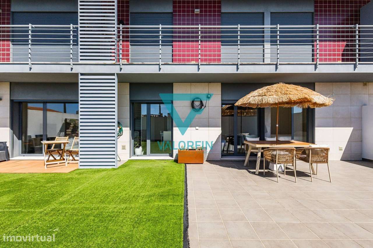 Apartamento T2 c/ Terraço de 95m2 + Garagem / Marinha Grande-10