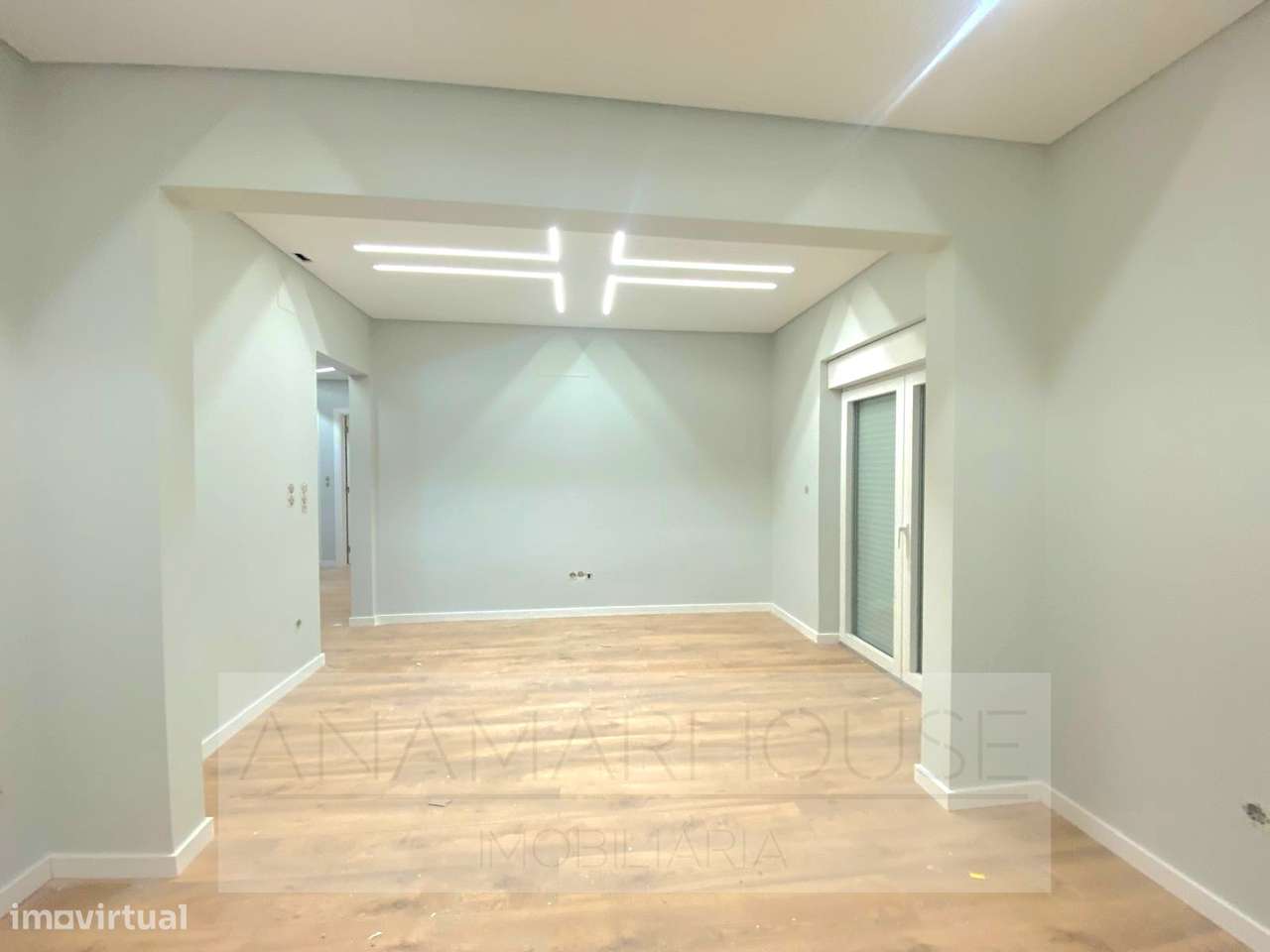 Prédio para investimento na Amadora-14