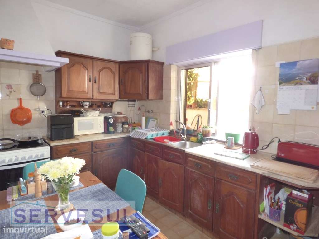 Boa oportunidade de Investimento! Espaçosa Moradia de 3 pisos com 4... - Grande imagem: 5/30