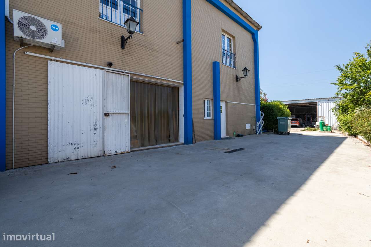 Espaço Comercial/Industrial com 715 m² no Biscainho, Santarém-38