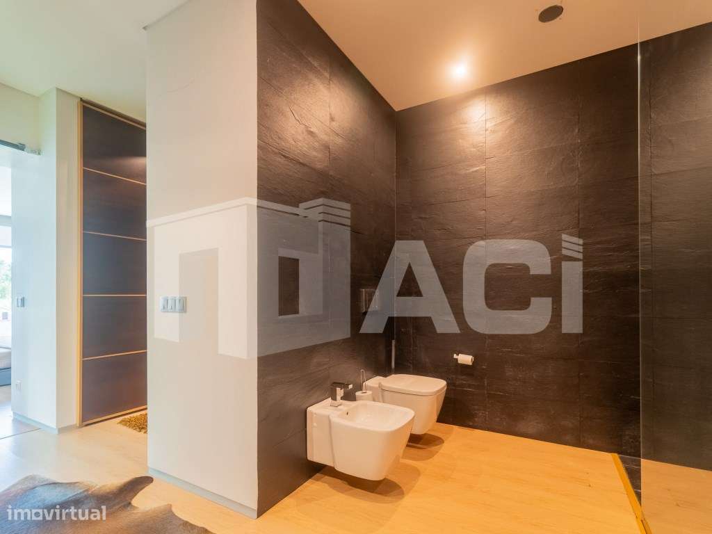 Magnífica Moradia T3+2 nos arredores da Cidade de Leiria-26