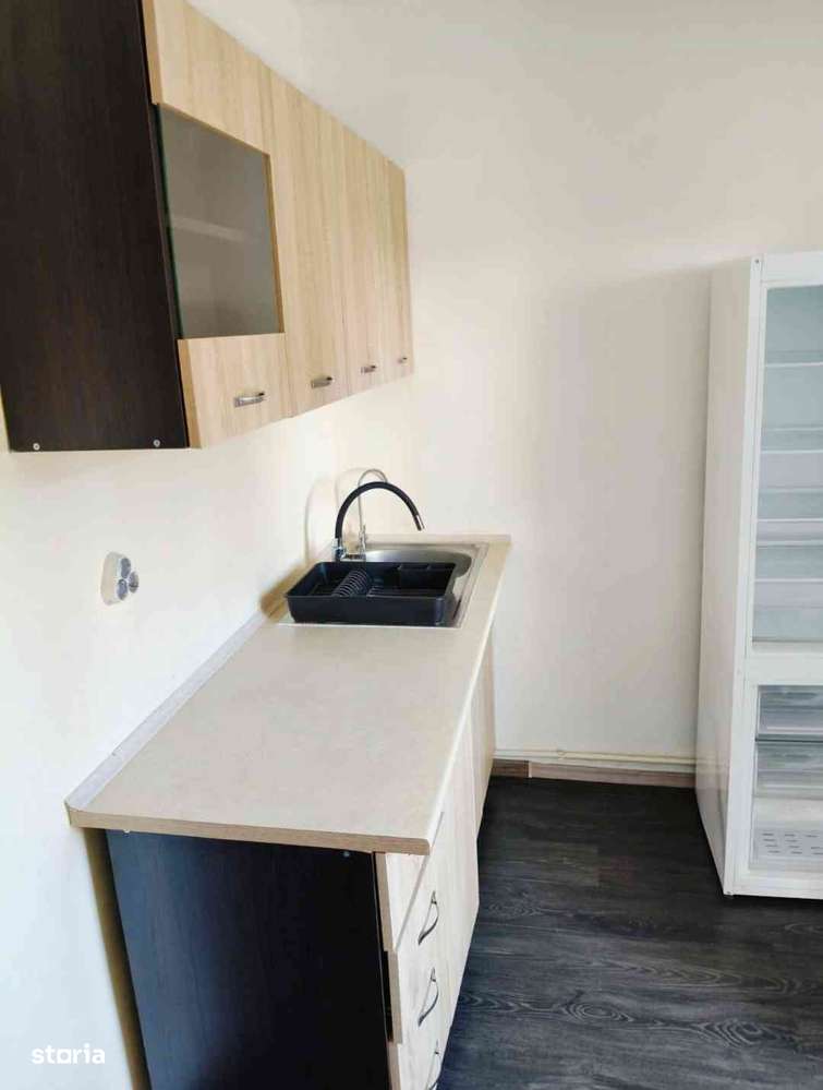 Apartament inchiriere zona Piata - Imagine principală: 5/6