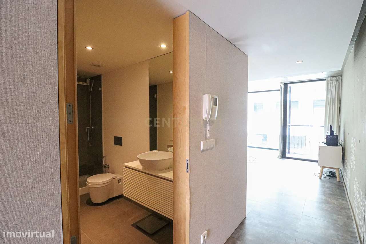 Apartamento Moderno em Aveiro com Terraço e Estacionamento - Grande imagem: 2/17