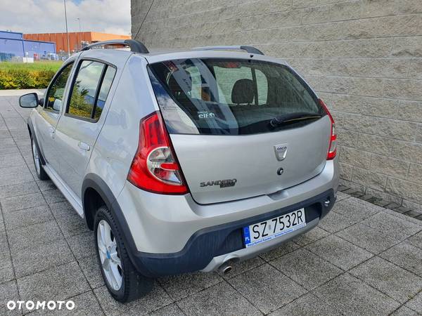 Dacia Sandero 1.6 MPI Stepway - 18