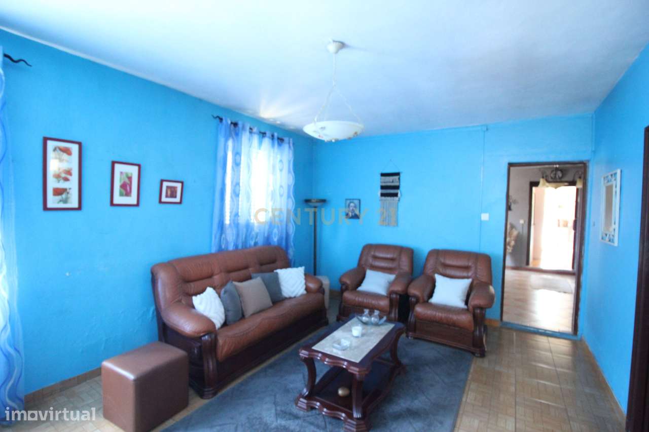 Moradia Bi-familiar em Lagares, Penafiel - Oportunidade Única!-16