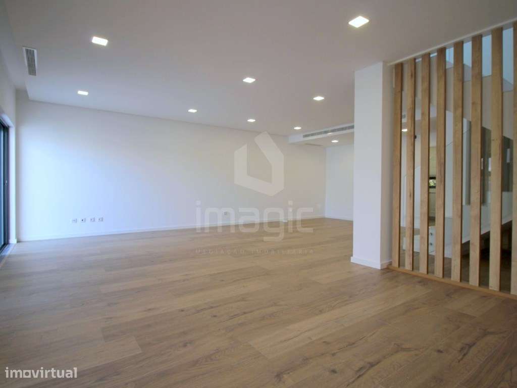 MORADIA T4 NOVA em LOURES - Grande imagem: 4/34