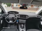 Peugeot 308 1.2 PureTech Allure Pack S&S EAT8 - 24