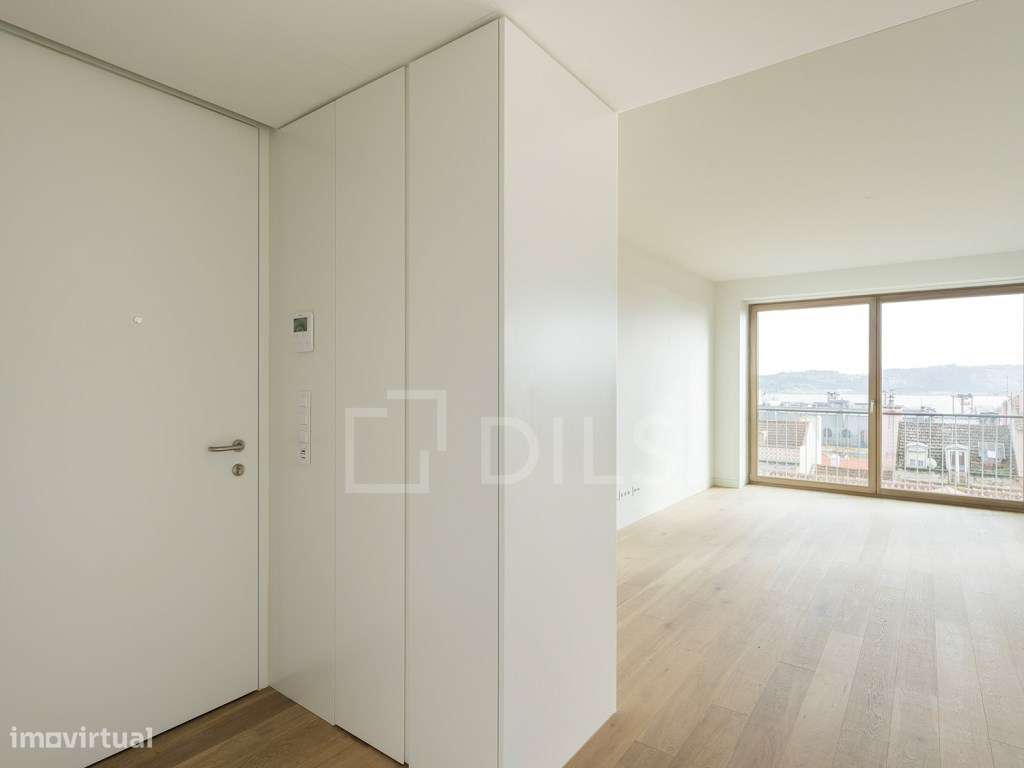 Apartamento T2 na Estrela, Lisboa, com vista rio e garagem-11