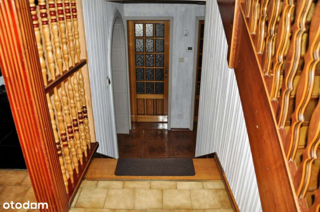 Dom z działką położony w cichej okolicy Jarocina.-8