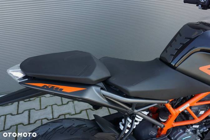 KTM Duke - 4