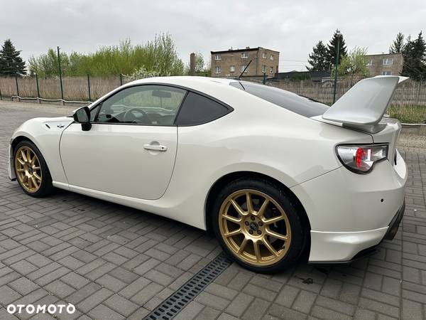 Toyota GT86 2.0 Premium - 10