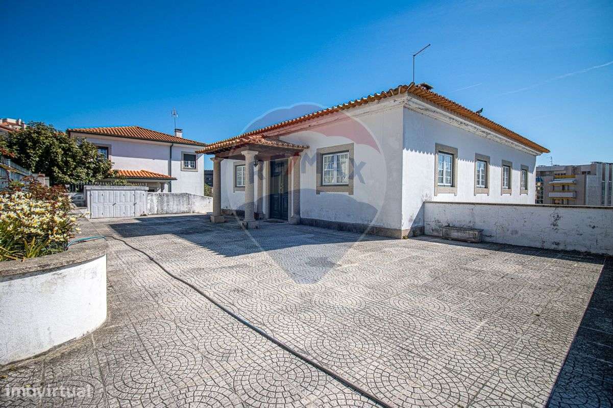 Moradia T6 para venda - Grande imagem: 2/38