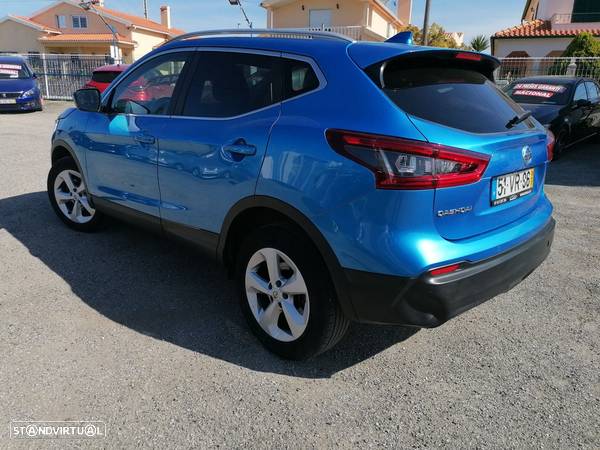 Nissan Qashqai 1.5 dCi N-Connecta - 6