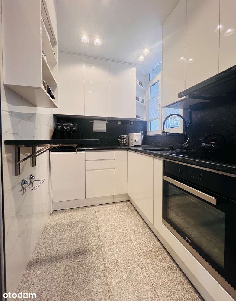 M-4 gotowe do wprowadzenia, 1 piętro z balkonem, 3 komórki- bez %-9