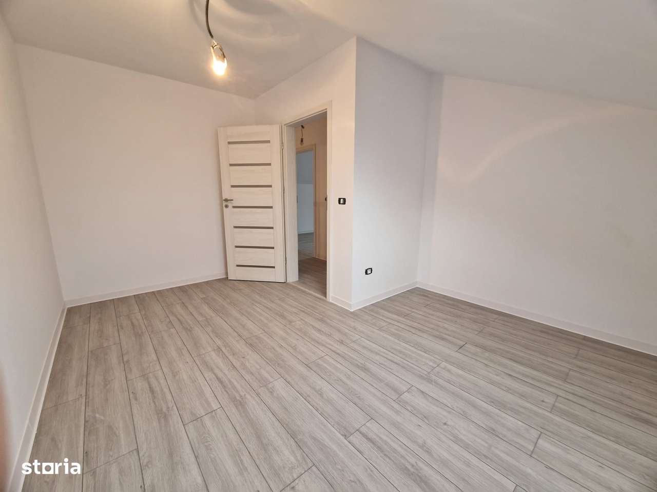 PROPRIETAR! Duplex Remetea Bucovat P+M Pret 104.9000 Euro-15