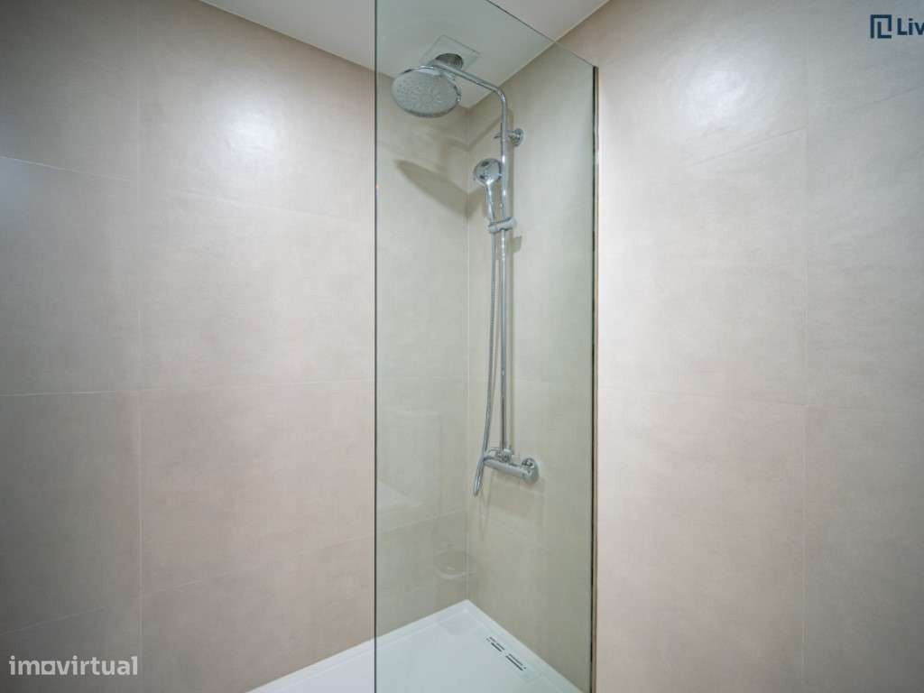 T4+1 de 200m² Renovado com 2 Suites-32