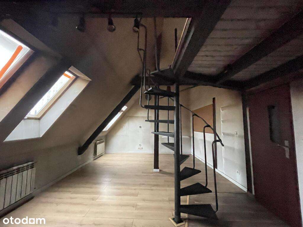 Kawalerka z antresolą w centrum Jeżyc,-4