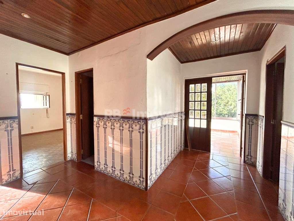 Apartamento T3 c/ Estacionamento e Sótão em Torres Novas - Grande imagem: 4/38