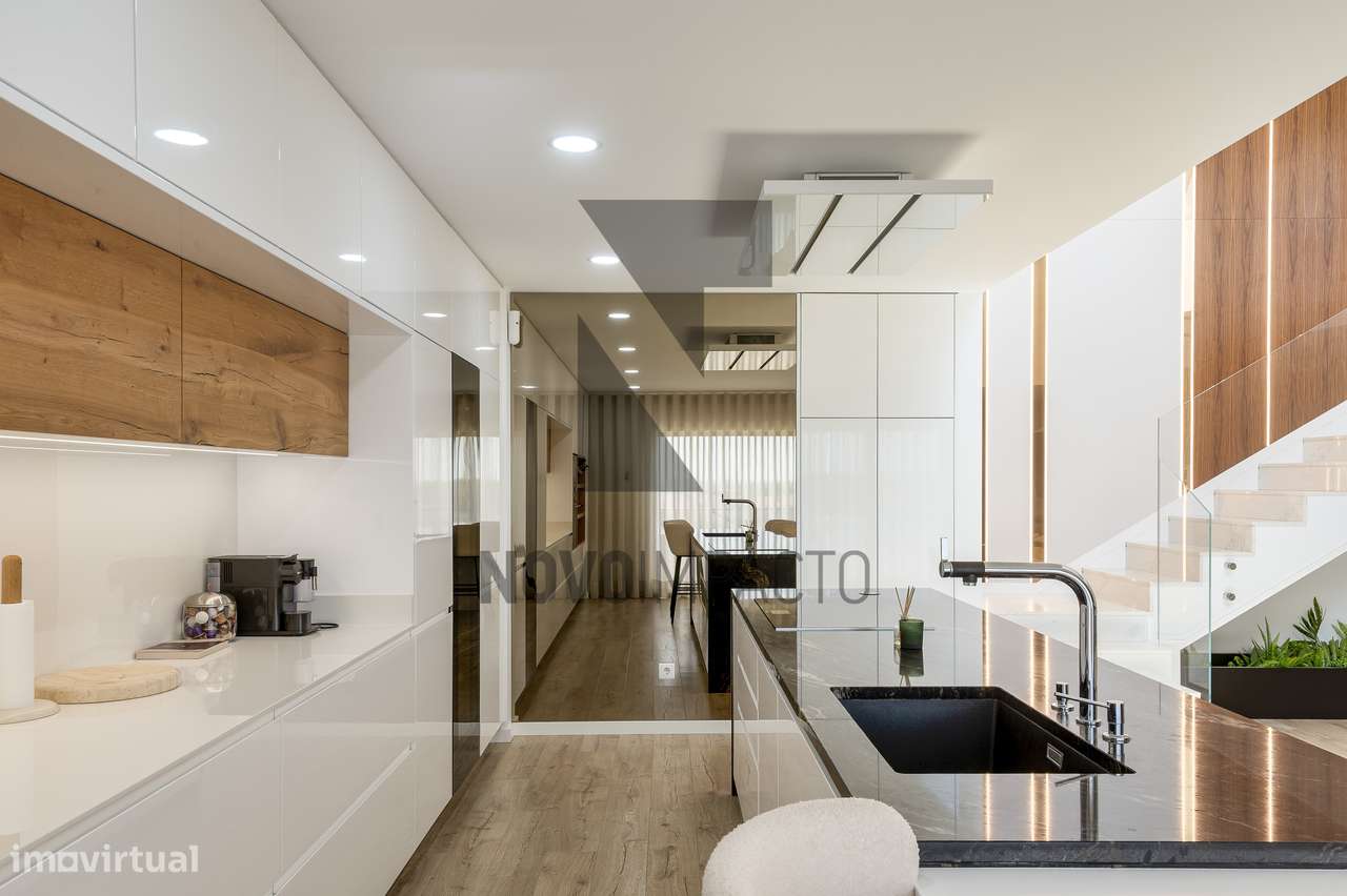T4 Duplex de Luxo Mobilado, com 2 Terraços e Box para 2 Carros | Mo...-7