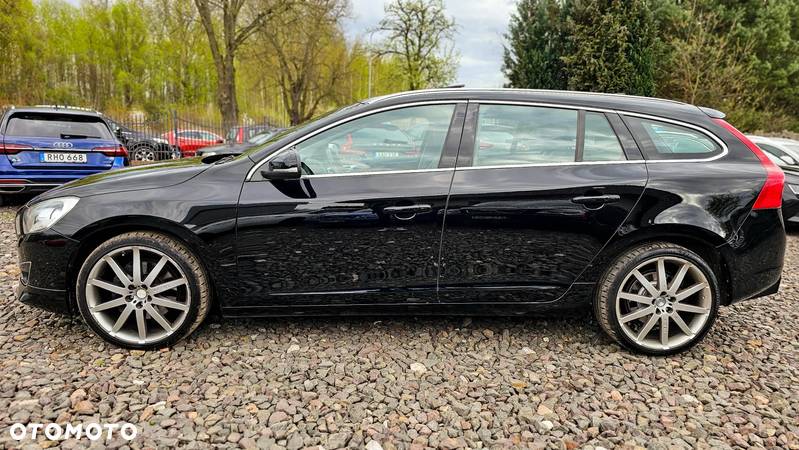 Volvo V60 T6 AWD Summum - 4