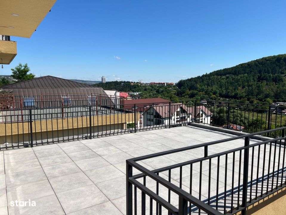 Apartament de 4 camere, 120 mp, terasa de 70 mp, view SUPERB, zona Viv - Imagine principală: 5/19