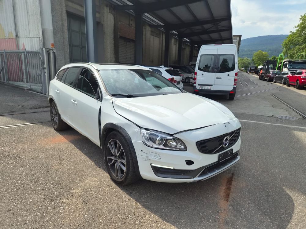 Volvo V60 T5 AWD Summum 2016