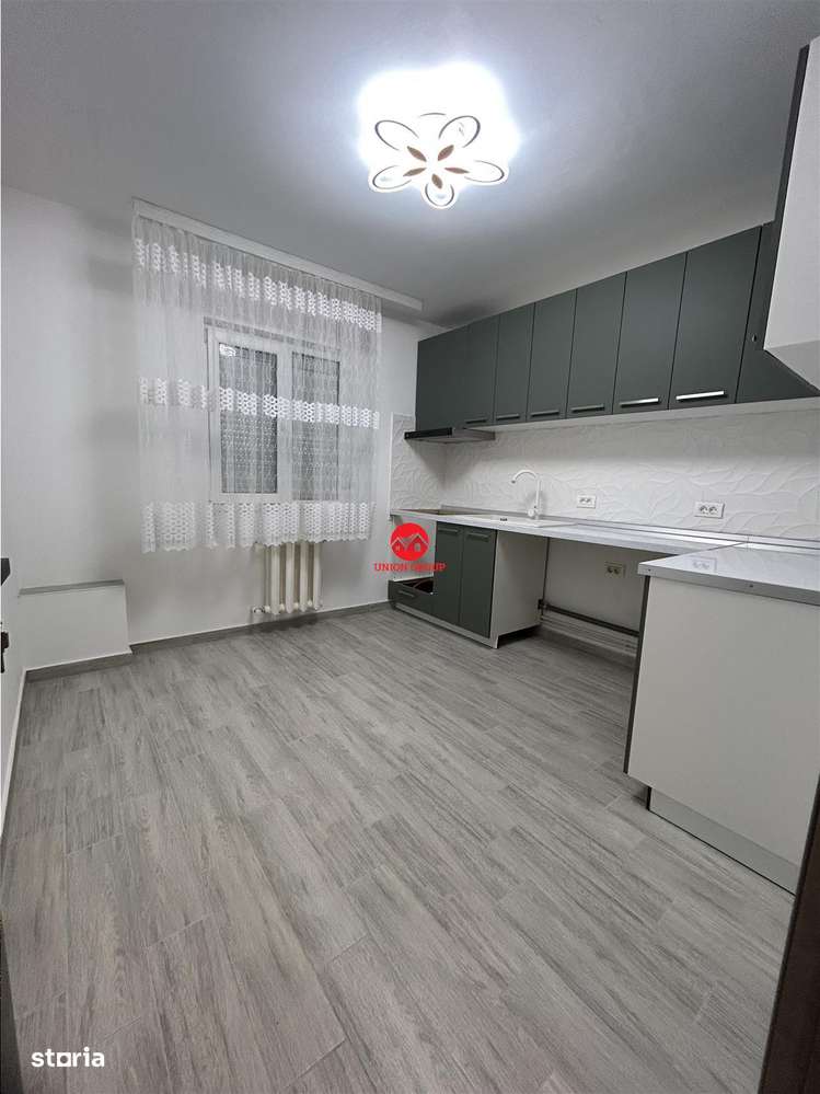 Garsoniera complet renovata, zona Palas - Imagine principală: 3/6