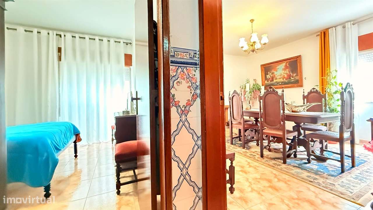 T3 na Moita — Conforto, Espaço e Localização Premium-10