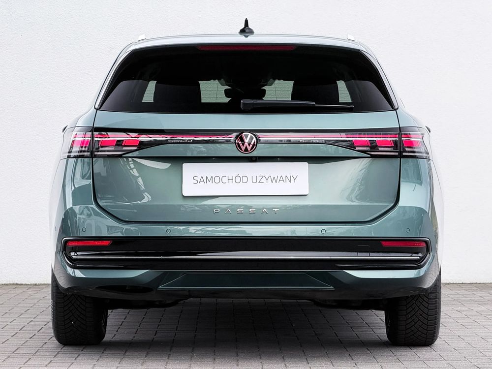 Volkswagen Passat-Variant 2.0 TDI Evo Elegance DSG 150 KM — zdjęcie 2
