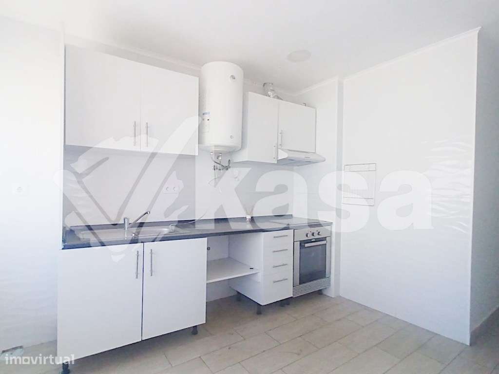 T1 na Verderena I Perto da Estação Fluvial do Barreiro-Terreiro do ... - Grande imagem: 5/32