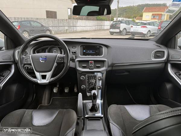 Volvo V40 2.0 D4 R-Design Momentum - 30