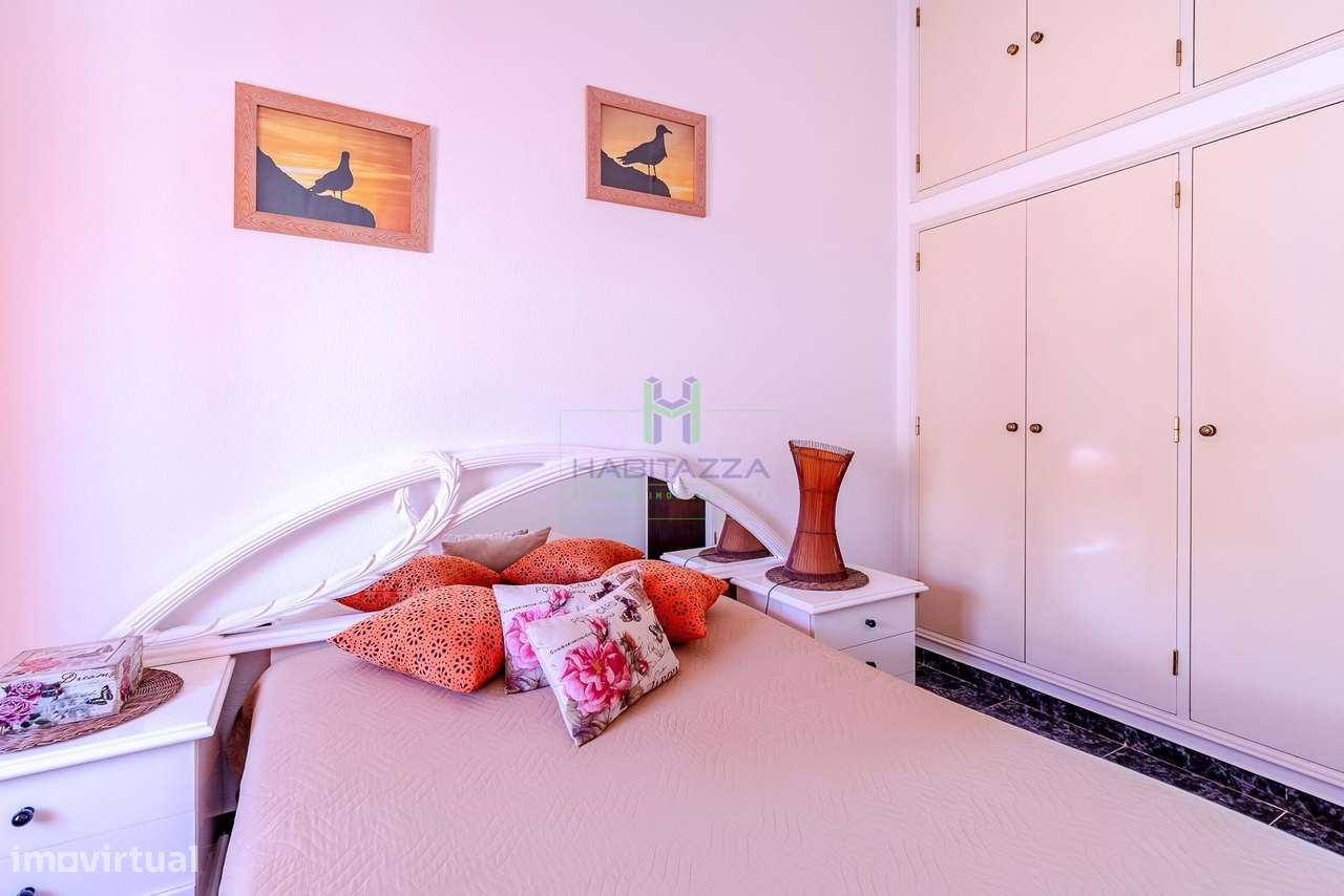 Moradia T4 com Quintal  à venda no Chinicato - Lagos-16