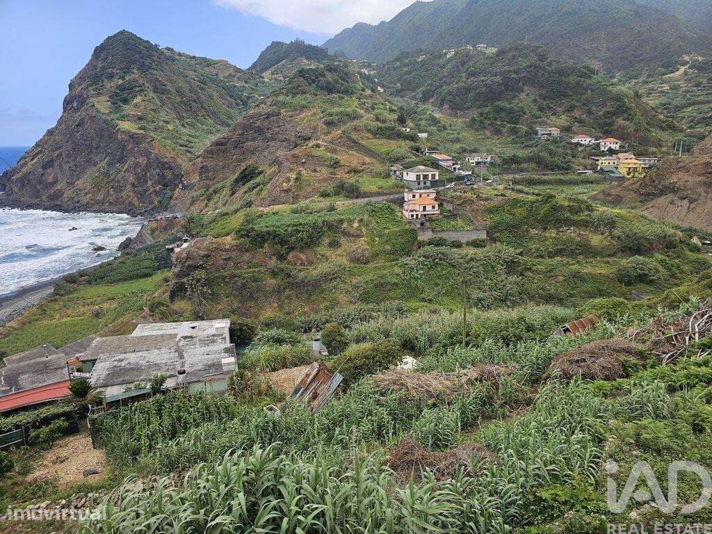 Terreno em Porto da Cruz de 1000,00 m2 - Grande imagem: 3/17