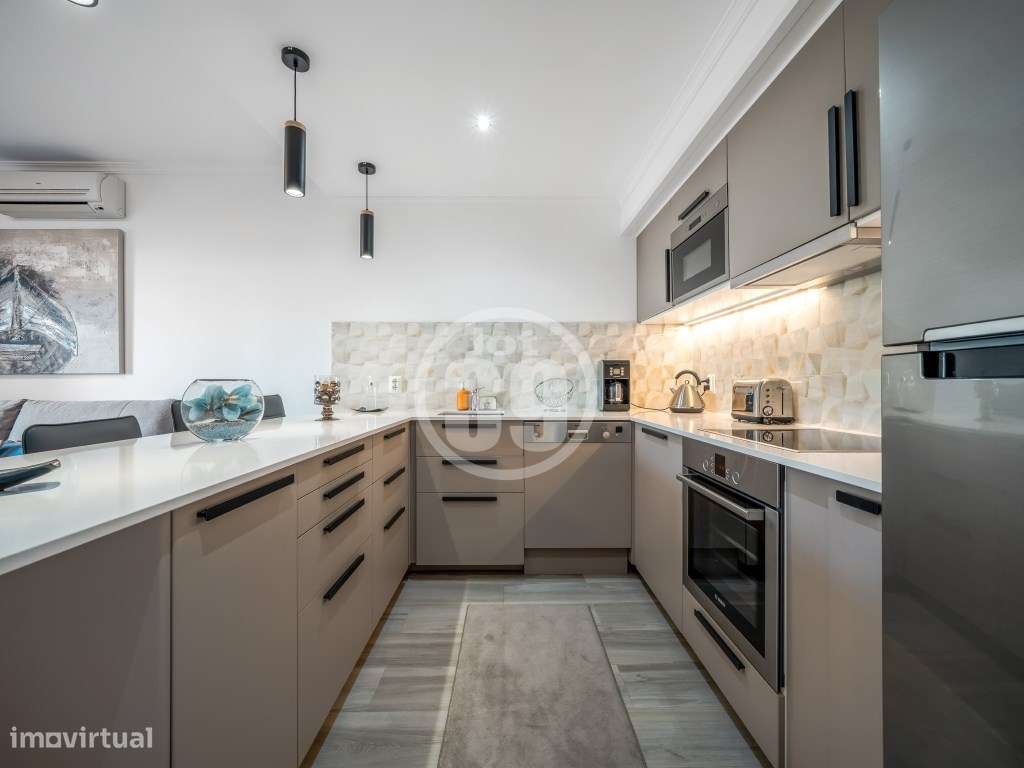 Apartamento T0+1 com Terraço Privativo e Licença AL | Torre da Medr...-8