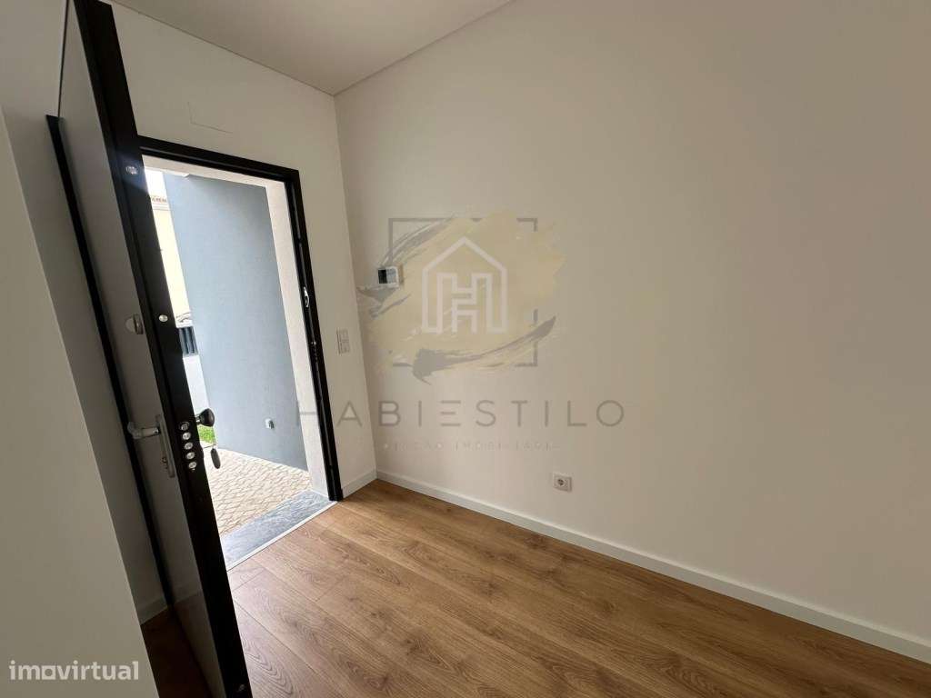 Moradia T3+1 com Logradouro no Pinhal do General-18