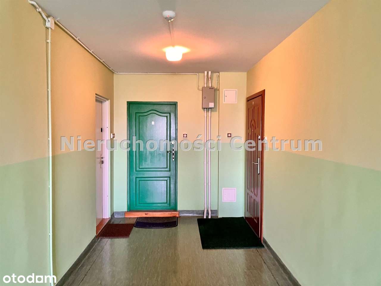 TRZYPOKOJOWY APARTAMENT Z DUZYM BALKONEM NA PODZAMCZU-15