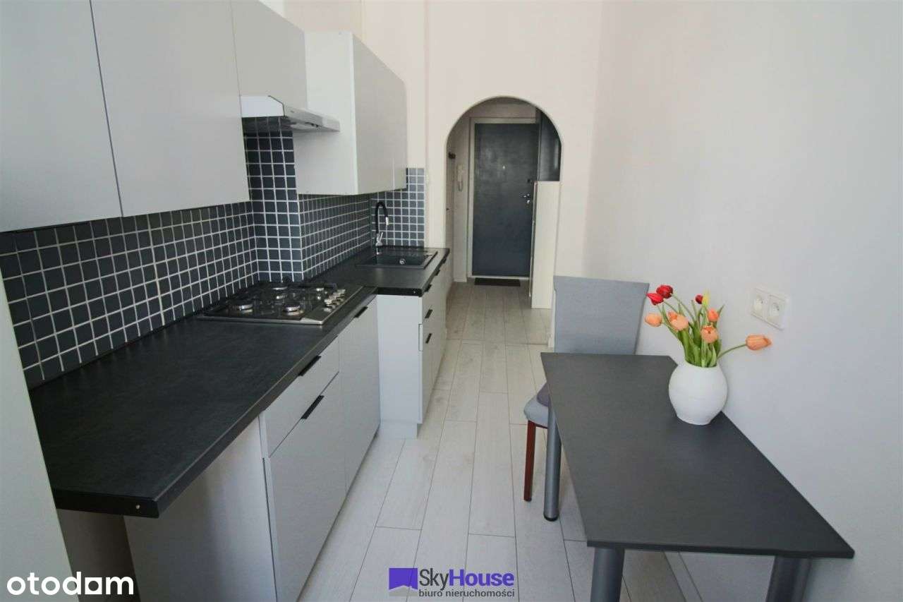 Mieszkanie z balkonem w przedwojennej kamienicy-2