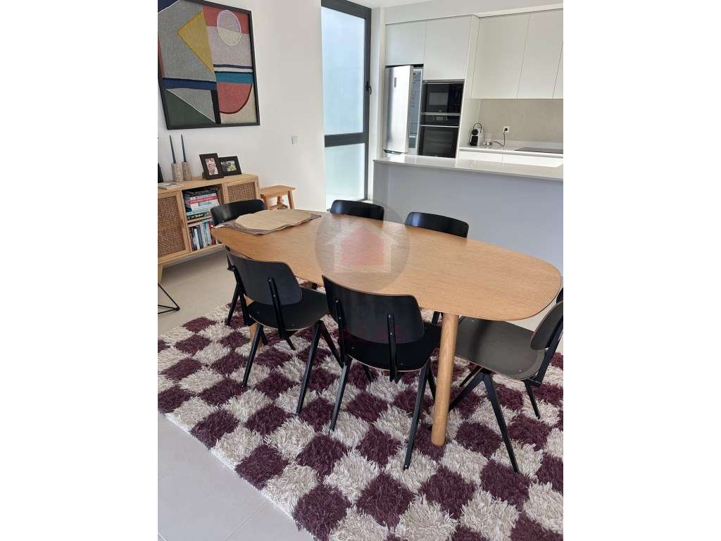 Moradia Contemporânea com Jardim e Piscina em Salir do Porto-7