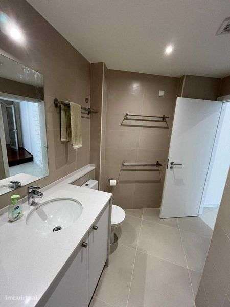 APARTAMENTO T1 CENTRO DA CIDADE - Grande imagem: 5/12