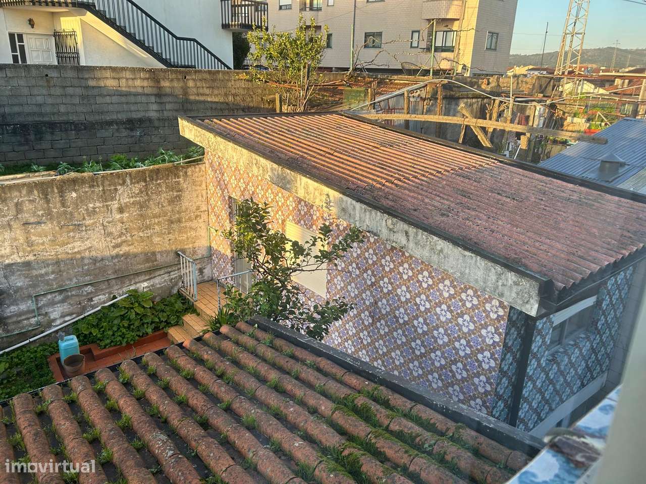 Moradia T5 com 3 frentes Rio Tinto-22